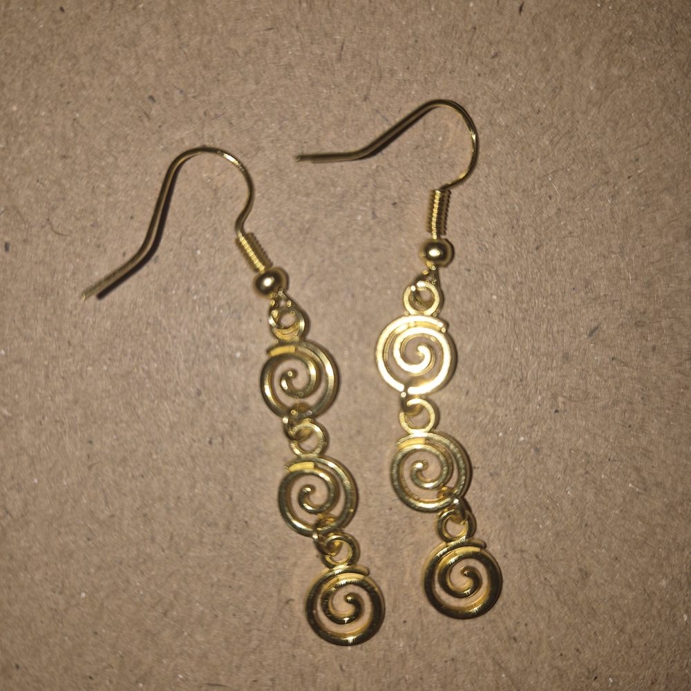 Elegant Gold Spiral Earrings